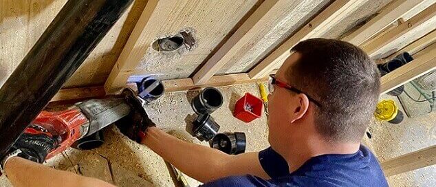 Oak Bay Plumbing upgrading pipe in a home